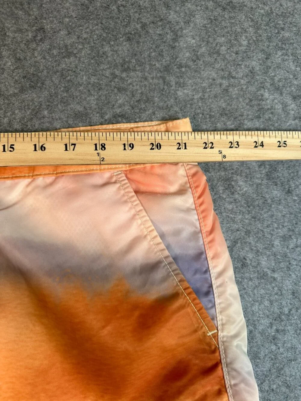 True Religion Men’s Tie Dye Board Shorts Swim Trunks Size 40